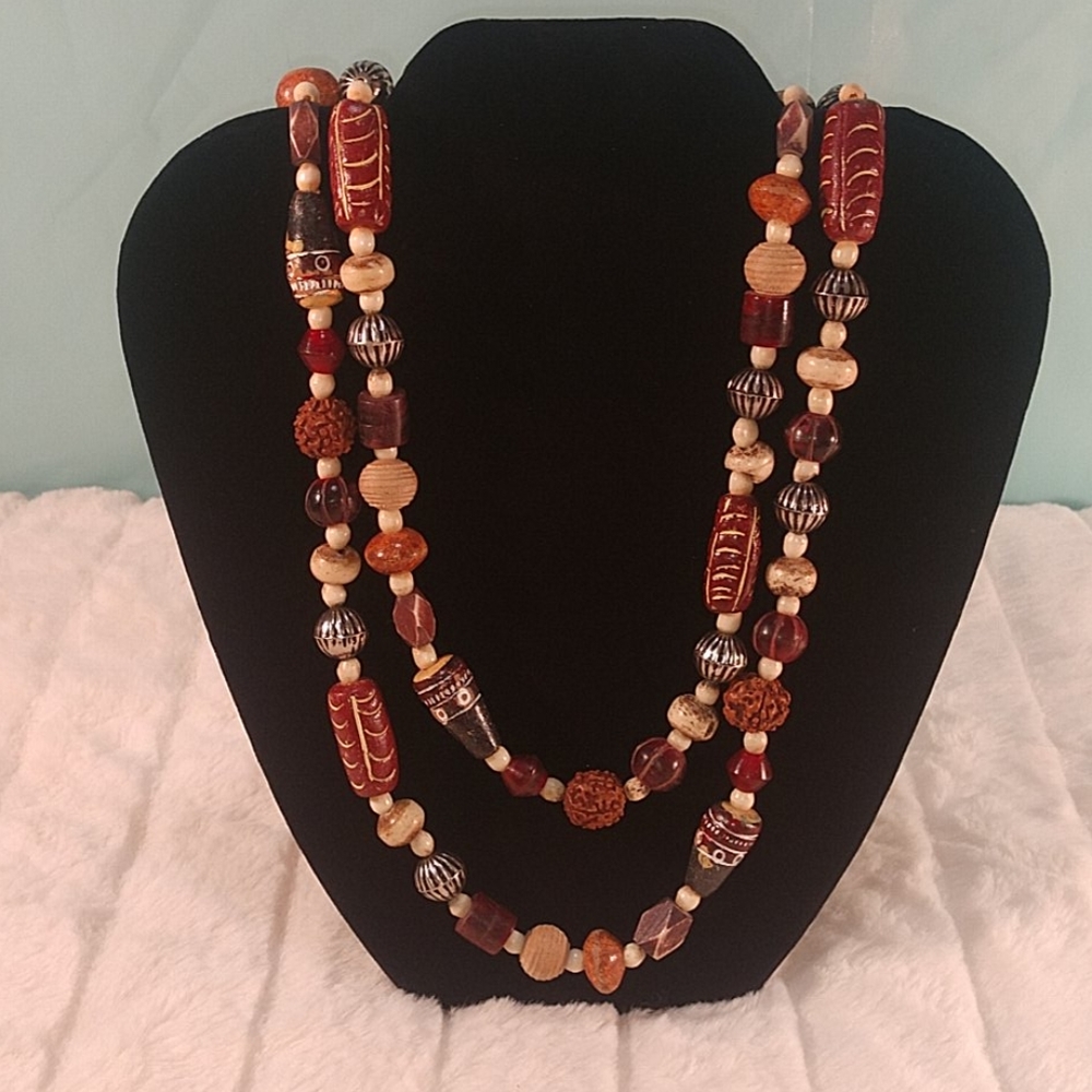 Handcrafted vintage beaded necklace
